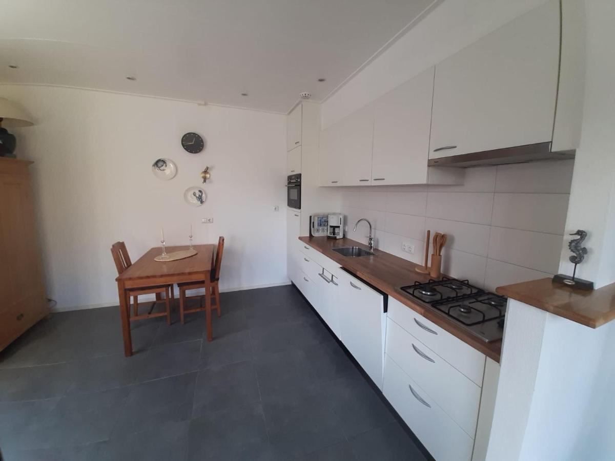 Appartement Boomgaard Vrouwenpolder Exteriér fotografie